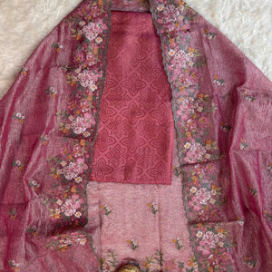 Tissue jacquard fabric with self weaving all over.