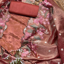 Soft Pink Suit Set – For a Graceful Look