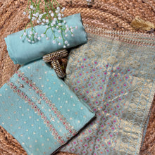 Green Chanderi Zari Booti Suit Set.