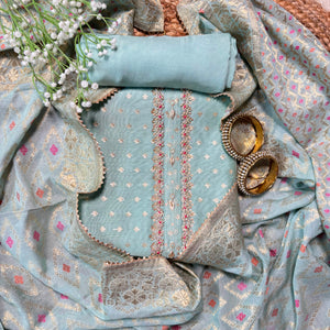 Green Chanderi Zari Booti Suit Set.