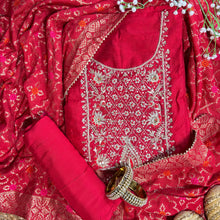 The Grace of Banarasi, The Charm of Chanderi
