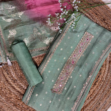 Chanderi Silk Kurta with Ombre Dupatta